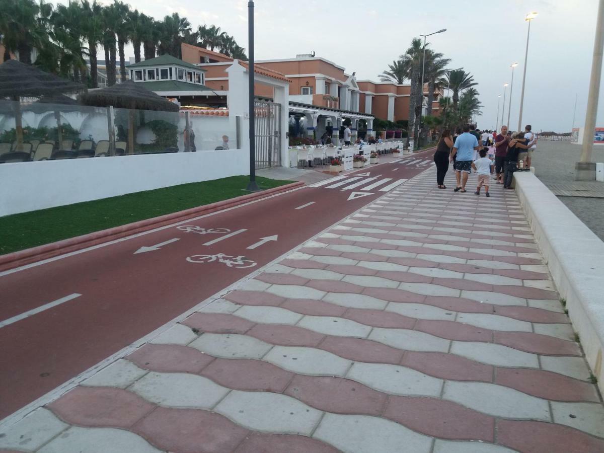 Apartament Sol Todo El Ano En Roquetas De Mar Zewnętrze zdjęcie